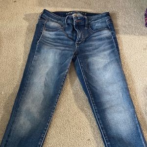 Blue American eagle size 6 jeans!